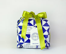 Carica l'immagine nel visualizzatore di Gallery, Panettone al Pistacchio